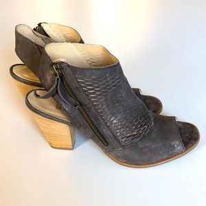Paul Green Cayenne peep toe, size 10